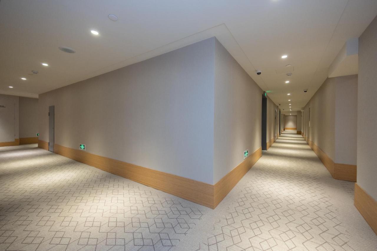 Ji Hotel Shanghai Yan An Road Branch Экстерьер фото