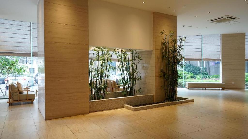 Ji Hotel Shanghai Yan An Road Branch Экстерьер фото