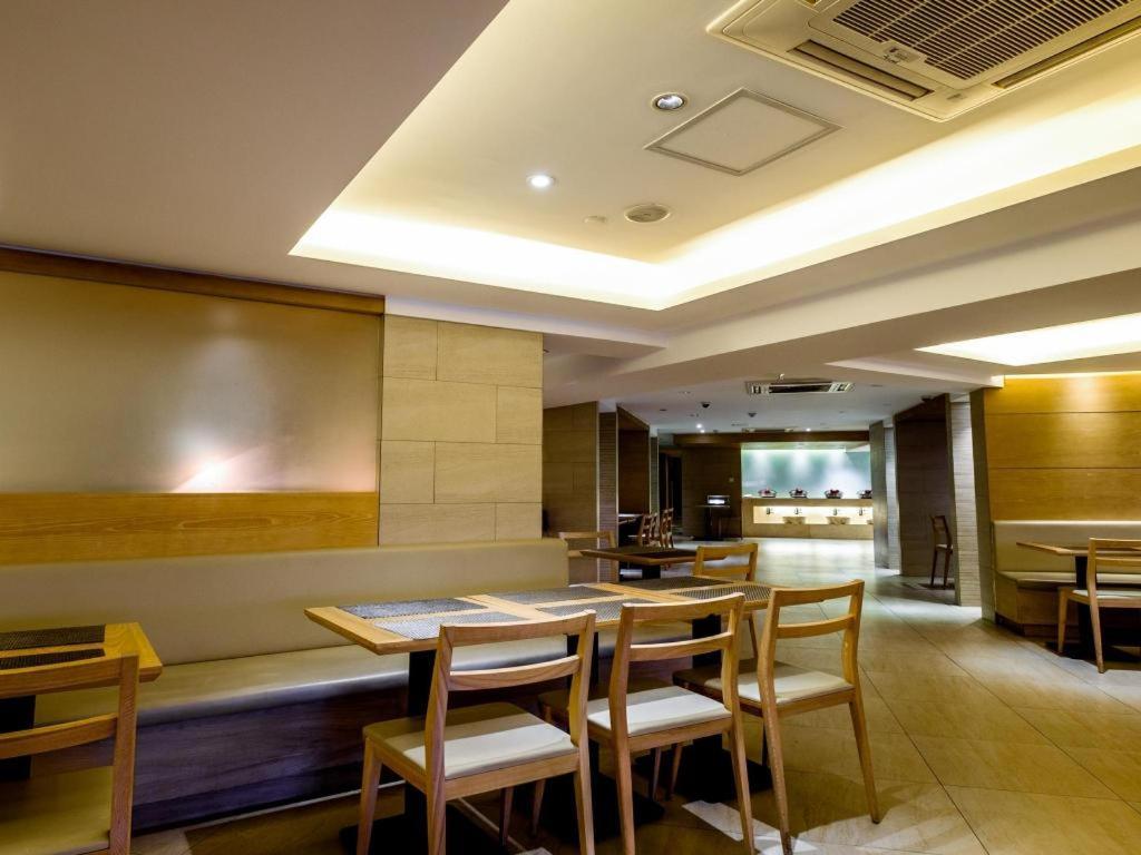 Ji Hotel Shanghai Yan An Road Branch Экстерьер фото