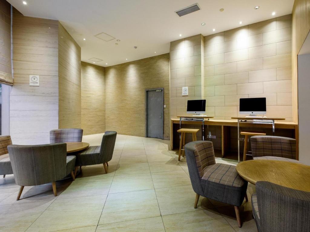 Ji Hotel Shanghai Yan An Road Branch Экстерьер фото