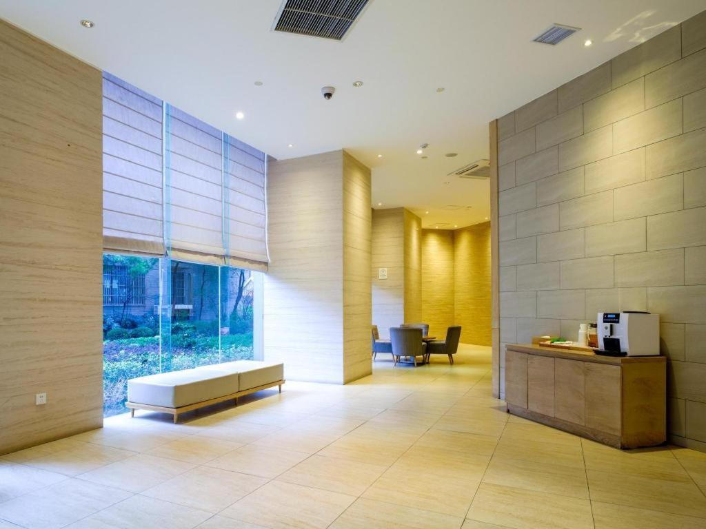 Ji Hotel Shanghai Yan An Road Branch Экстерьер фото